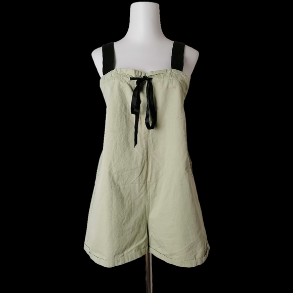 Pants - 🥑 loose light green overalls shorts with black canvas woven strap by YS